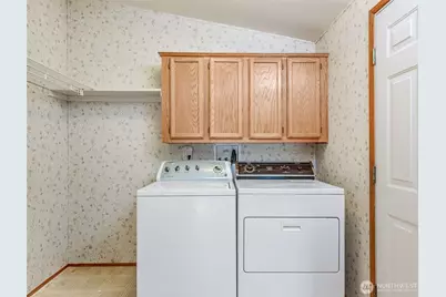 6898 Capricorn Lane NE #6, Bremerton, WA 98311 - Photo 17