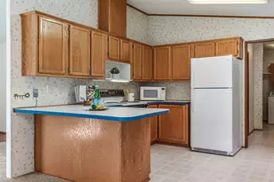6898 Capricorn Ln NE, Bremerton, WA 98311 - Photo 11