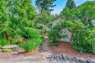 6898 Capricorn Ln NE, Bremerton, WA 98311 - Photo 33