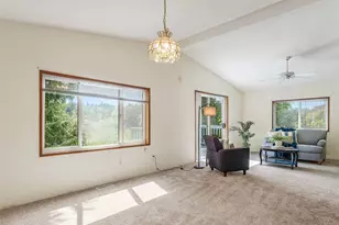 6898 Capricorn Ln NE, Bremerton, WA 98311 - Photo 9