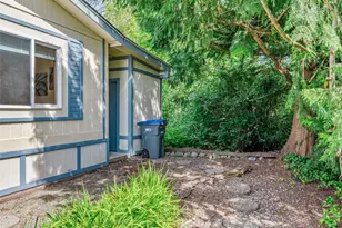 6898 Capricorn Ln NE, Bremerton, WA 98311 - Photo 29