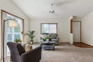 6898 Capricorn Ln NE, Bremerton, WA 98311 - Photo 7