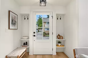 8913 8th Ave NE, Seattle, WA 98115 - Photo 11