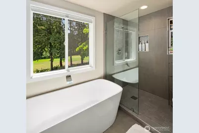 14045 NE 61st Street, Redmond, WA 98052 - Photo 23