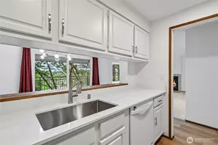 2419 E Madison St, Seattle, WA 98112 - Photo 7