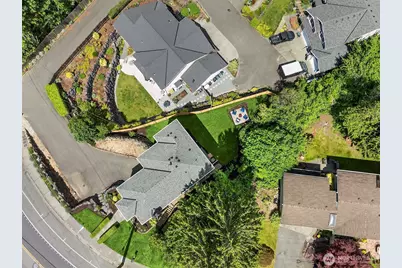 8715 Bowdoin Way, Edmonds, WA 98026 - Photo 33