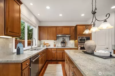 9108 124th Avenue NE, Kirkland, WA 98033 - Photo 13