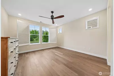 19110 Trilogy Parkway E, Bonney Lake, WA 98391 - Photo 19