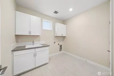 19110 Trilogy Parkway E, Bonney Lake, WA 98391 - Photo 23