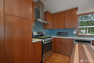 143 S 297th Pl, Federal Way, WA 98003 - Photo 11