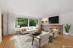 7025 43rd Ave NE, Seattle, WA 98115 - Photo 3