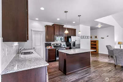 927 Clearwater Court, Mount Vernon, WA 98273 - Photo 9