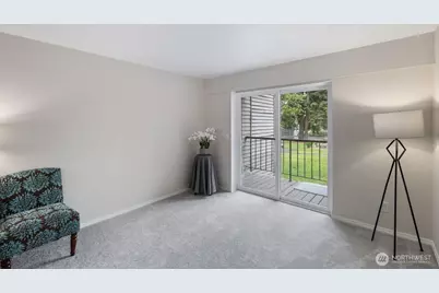 14605 NE 34th Street #H12, Bellevue, WA 98007 - Photo 5