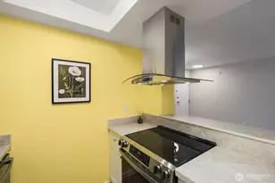 14605 NE 34th St, Bellevue, WA 98007 - Photo 9