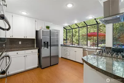 21842 NE 30th Place, Sammamish, WA 98074 - Photo 13