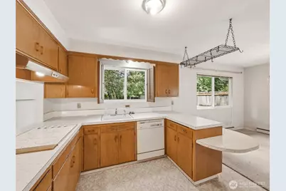 1935 SW 164th Street, Burien, WA 98166 - Photo 9