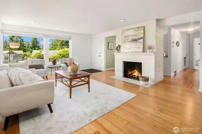 12742 Palatine Avenue N, Seattle, WA 98133 - Photo 3