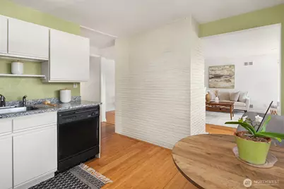 12742 Palatine Avenue N, Seattle, WA 98133 - Photo 11