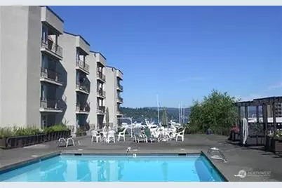 9030 Seward Park Avenue S #202, Seattle, WA 98118 - Photo 3
