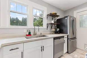 10124 3rd Ave NW, Seattle, WA 98177 - Photo 9