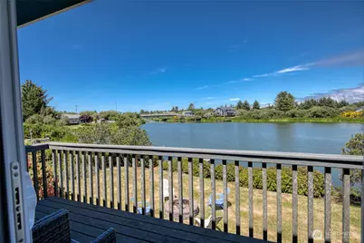 142 Sea Breeze SE, Ocean Shores, WA 98569 - Photo 13
