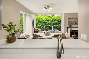 756 N 72nd St, Seattle, WA 98103 - Photo 9