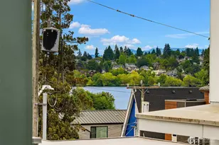 756 N 72nd St, Seattle, WA 98103 - Photo 15