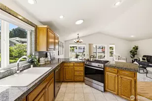 5022 136th St SE, Snohomish, WA 98296 - Photo 5