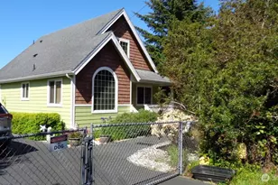 148 Wishkah St SW, Ocean Shores, WA 98569 - Photo 1