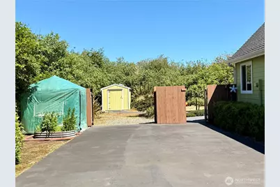 148 Wishkah Street SW, Ocean Shores, WA 98569 - Photo 25