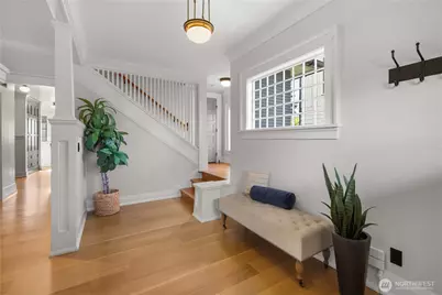3033 27th Avenue W, Seattle, WA 98199 - Photo 15
