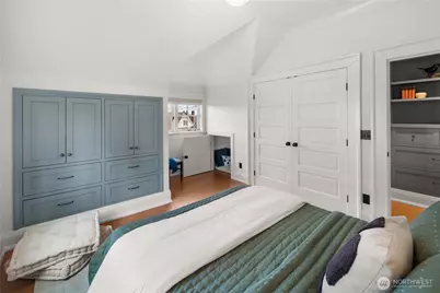 3033 27th Avenue W, Seattle, WA 98199 - Photo 19
