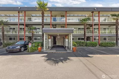 701 122nd Avenue NE #205, Bellevue, WA 98005 - Photo 1