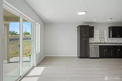 455 N Fifth Avenue, Connell, WA 99326 - Photo 7