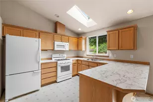 7215 79th Dr NE, Marysville, WA 98270 - Photo 9