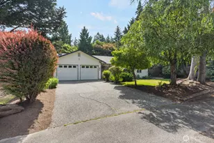 7815 NE 167th St, Kenmore, WA 98028 - Photo 3