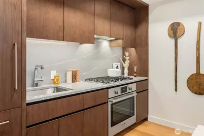 121 Stewart Street #1305, Seattle, WA 98101 - Photo 9