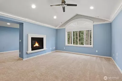 21384 NE 9th Place, Sammamish, WA 98074 - Photo 15