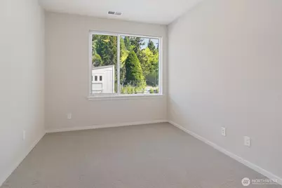 8586 121st Place SE, Newcastle, WA 98056 - Photo 31