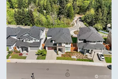 8586 121st Place SE, Newcastle, WA 98056 - Photo 37
