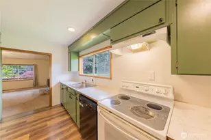 325 N Baker St, Mount Vernon, WA 98273 - Photo 9