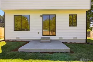 9711 McKinley Ave E, Tacoma, WA 98445 - Photo 25