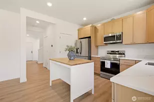 9711 McKinley Ave E, Tacoma, WA 98445 - Photo 7