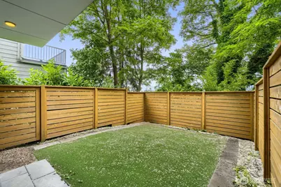 2573 13th Avenue W, Seattle, WA 98119 - Photo 31