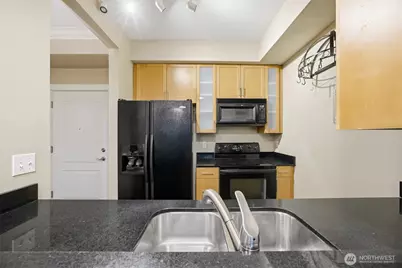 255 W Bakerview Road #205, Bellingham, WA 98226 - Photo 5