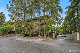 750 N 143rd St, Seattle, WA 98133 - Photo 25