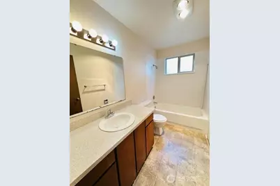 5631 Highway Place #10, Everett, WA 98203 - Photo 7