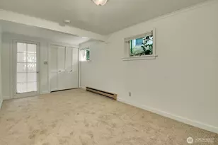 9118 Linden Ave N, Seattle, WA 98103 - Photo 27
