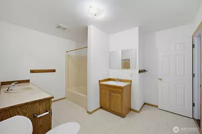 20820 127th Avenue E, Graham, WA 98338 - Photo 17
