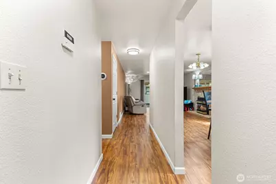 207 S 63rd Street, Tacoma, WA 98408 - Photo 15